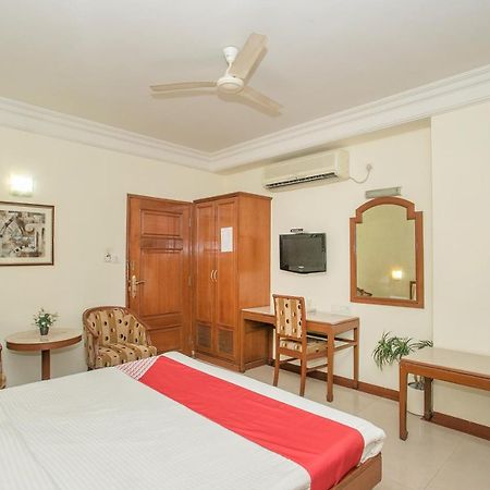 Oyo 579 Hotel Aab Bangalore Extérieur photo