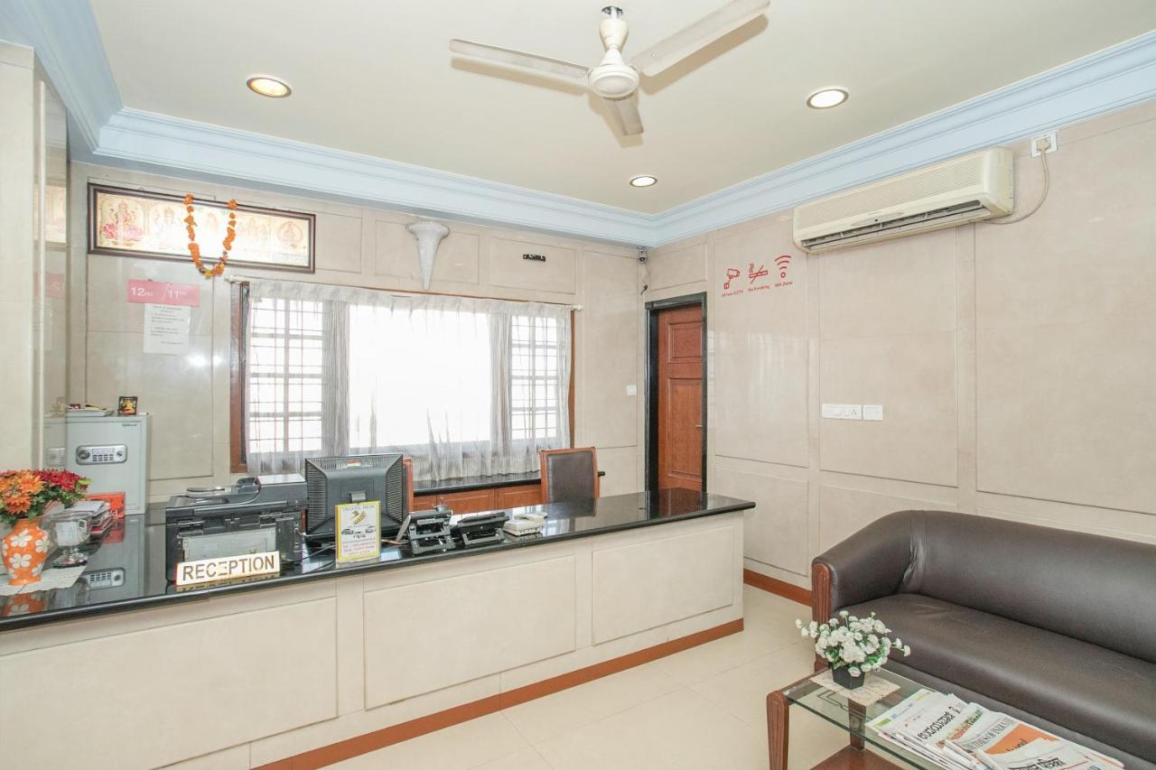 Oyo 579 Hotel Aab Bangalore Extérieur photo
