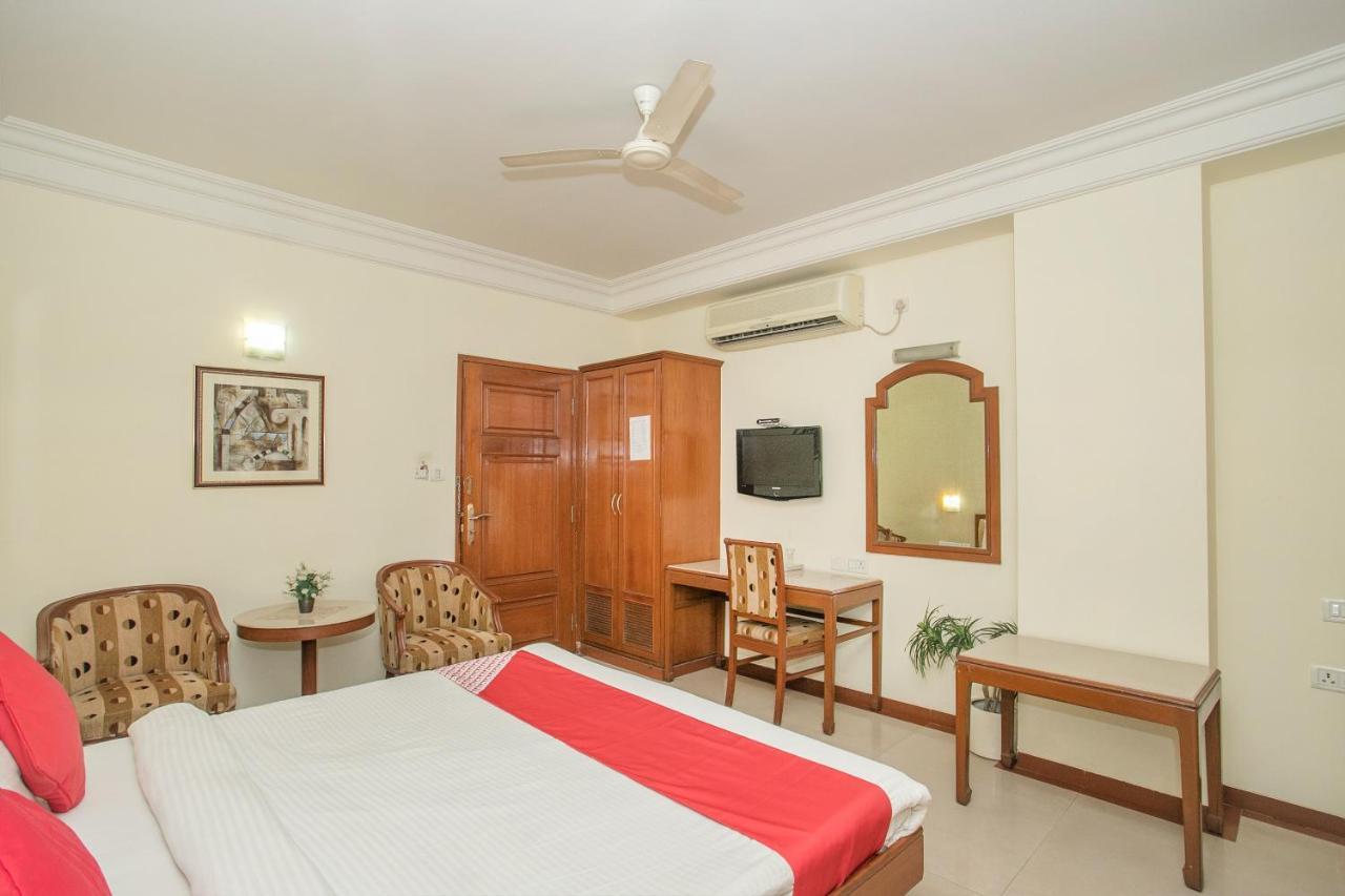 Oyo 579 Hotel Aab Bangalore Extérieur photo