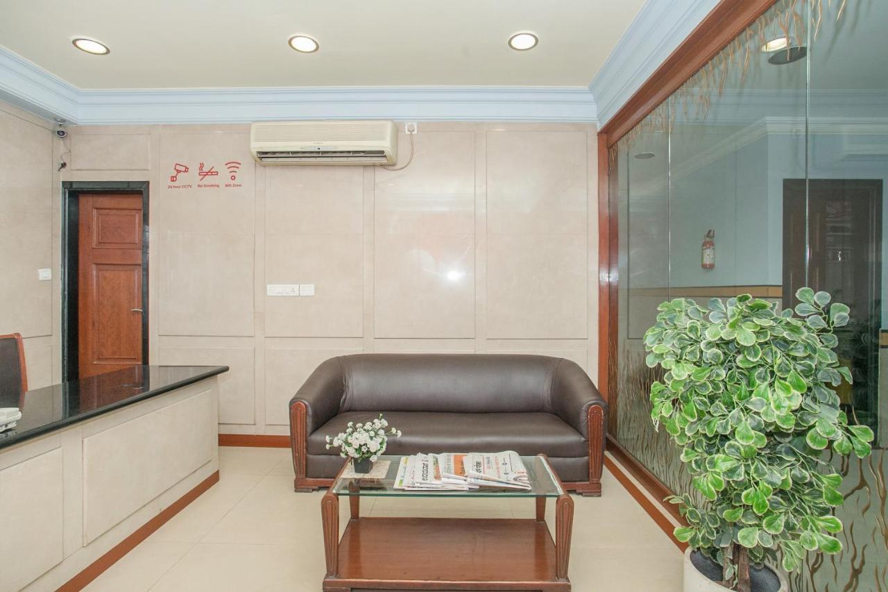 Oyo 579 Hotel Aab Bangalore Extérieur photo