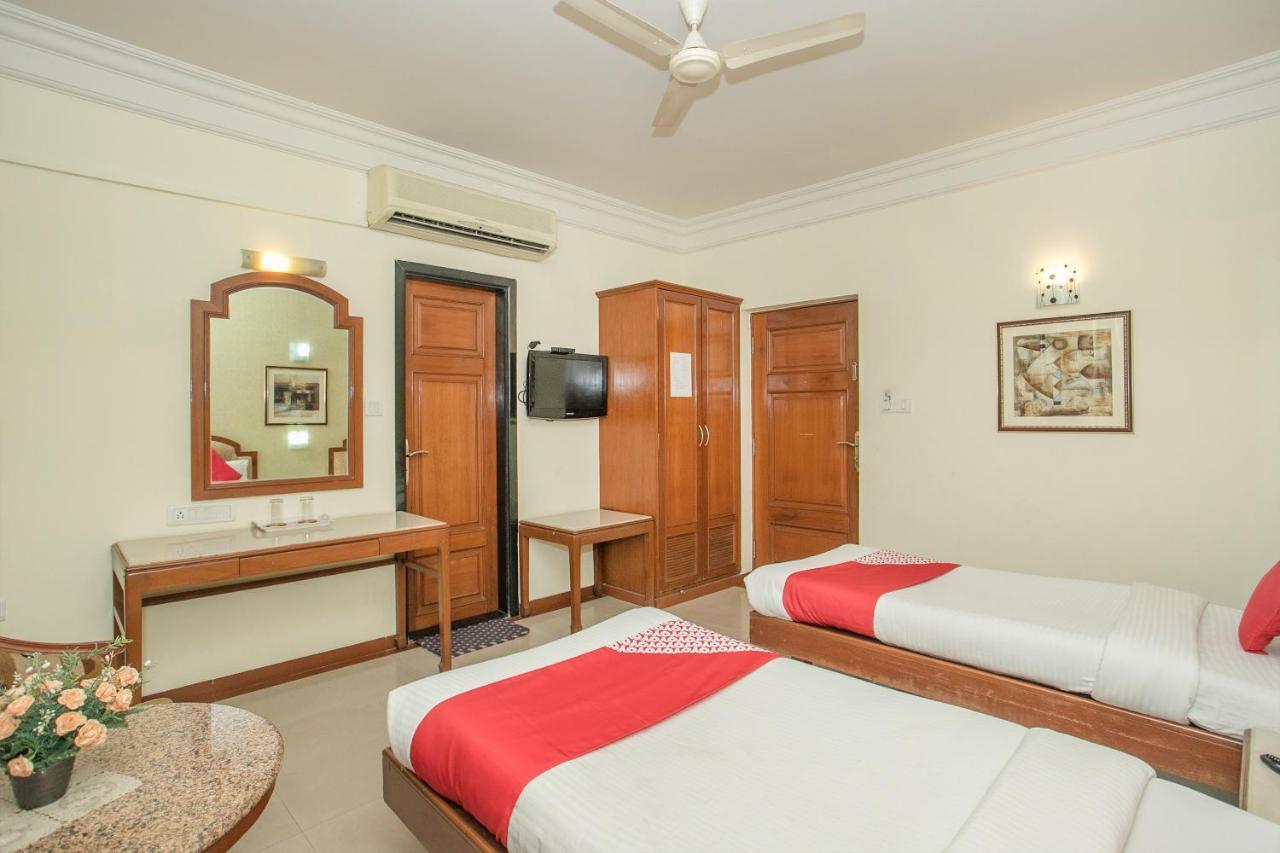 Oyo 579 Hotel Aab Bangalore Extérieur photo