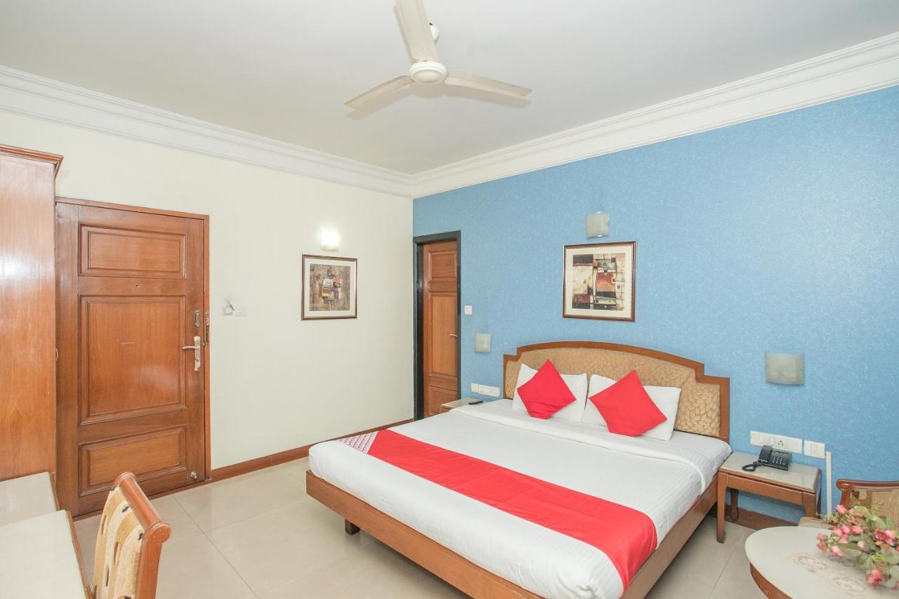 Oyo 579 Hotel Aab Bangalore Extérieur photo