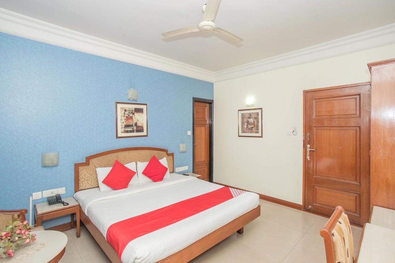 Oyo 579 Hotel Aab Bangalore Extérieur photo