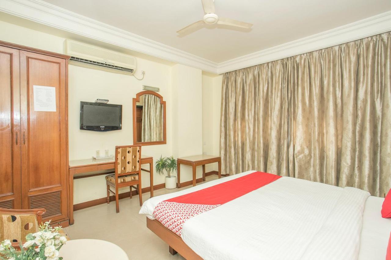 Oyo 579 Hotel Aab Bangalore Extérieur photo