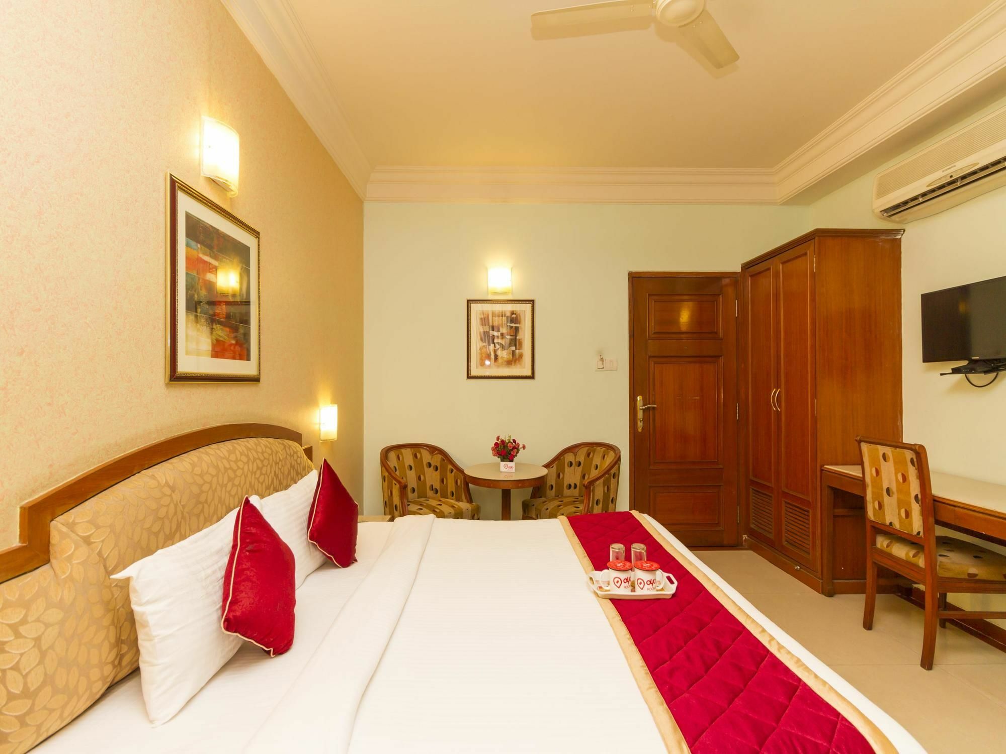 Oyo 579 Hotel Aab Bangalore Extérieur photo